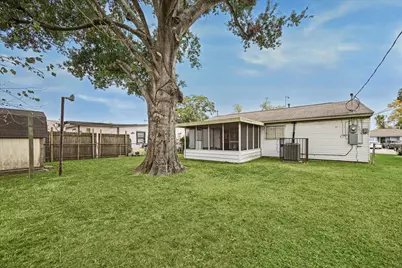 3201 Proswimmer Street, Houston, TX 77088 - Photo 1