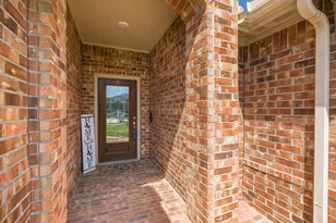 14207 Irvine Rnch Trl, Conroe, TX 77384 - Photo 2