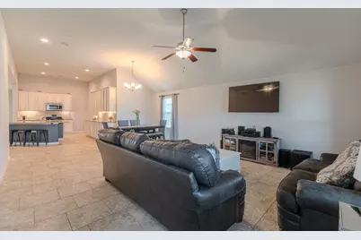 14207 Irvine Ranch Trail, Conroe, TX 77384 - Photo 16