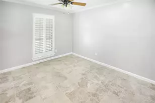 6 Coralberry Ct, The Woodlands, TX 77381 - Photo 18