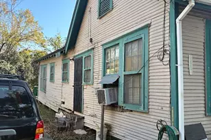 305 Eastwood St, Houston, TX 77011 - Photo 14