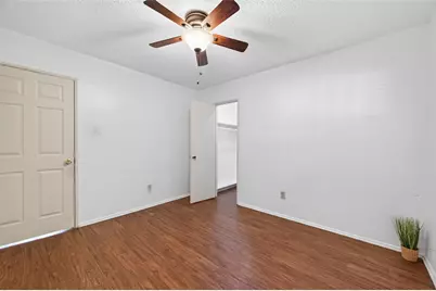 7714 Renwick Drive #D13, Houston, TX 77081 - Photo 20