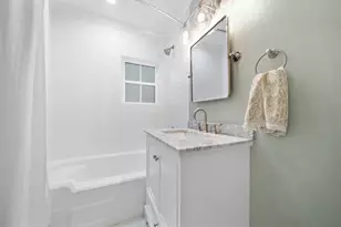 2003 Dryden Rd, Houston, TX 77030 - Photo 16