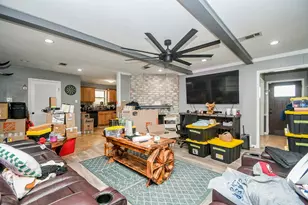 10410 Huntington Dale Dr, Houston, TX 77099 - Photo 6