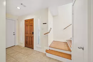 917 W 21st St, Houston, TX 77008 - Photo 6