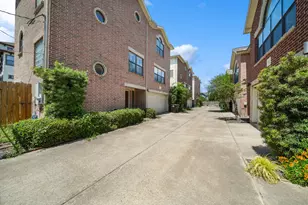 917 W 21st St, Houston, TX 77008 - Photo 2