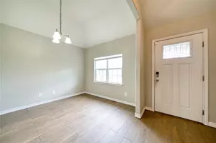 319 Dreamland Ave, Crosby, TX 77532 - Photo 6