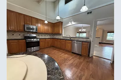 2131 Greencove Lane, Sugar Land, TX 77479 - Photo 6