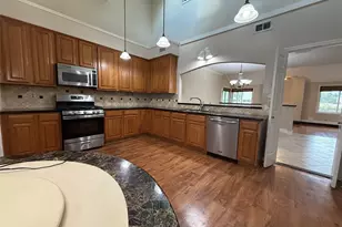 2131 Greencove Ln, Sugar Land, TX 77479 - Photo 6