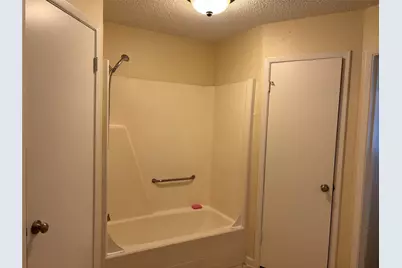 11427 Mulholland Drive, Houston, TX 77477 - Photo 24