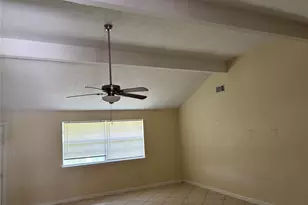 11427 Mulholland Dr, Houston, TX 77477 - Photo 10