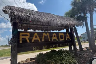 998 Ramada Blvd, Crystal Beach, TX 77650 - Photo 1