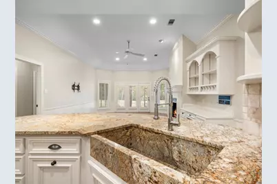 7 Wellesley Drive, Conroe, TX 77304 - Photo 8