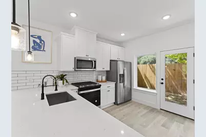 1448 Dewalt Street, Houston, TX 77088 - Photo 8