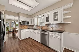16431 Larkfield Dr, Houston, TX 77059 - Photo 10