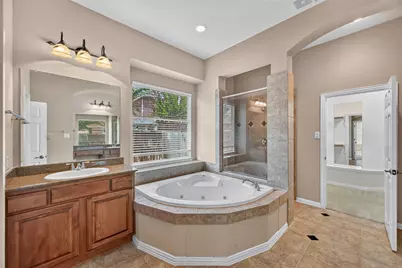 4627 Lake Knoll Court, Sugar Land, TX 77479 - Photo 28