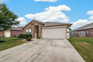 2822 Canadian Goose Ln, Baytown, TX 77521 - Photo 6
