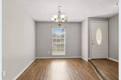 614 Meadowglen Drive, Baytown, TX 77521 - Photo 6