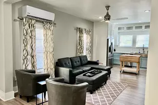 1419 Broadway St, Galveston, TX 77550 - Photo 2