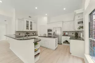 6885 Tournament Dr, Houston, TX 77069 - Photo 10