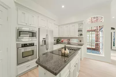 6885 Tournament Drive, Houston, TX 77069 - Photo 12