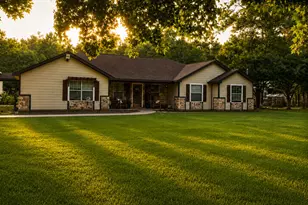 124 County Rd 3185, Cleveland, TX 77327 - Photo 1