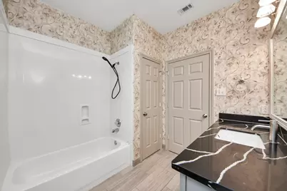 2027 Marchwood Manor Drive, Houston, TX 77090 - Photo 20