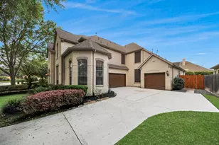 1807 Ravenel Ln, Sugar Land, TX 77479 - Photo 2