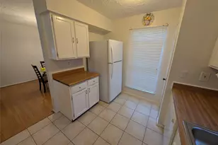 2435 Buttonhill Dr, Missouri City, TX 77489 - Photo 2
