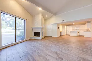 10822 Kirktown Dr, Houston, TX 77089 - Photo 4