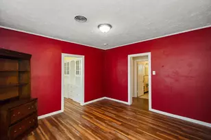 109 Maple St, Highlands, TX 77562 - Photo 16