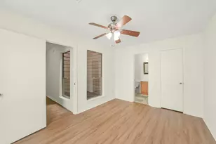 2019 Place Rebecca Ln, Houston, TX 77090 - Photo 28