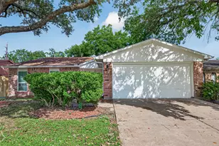 415 Lee Dr, Richmond, TX 77469 - Photo 2