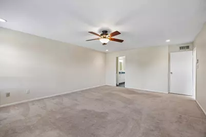 9850 Pagewood Lane #1507, Houston, TX 77042 - Photo 18
