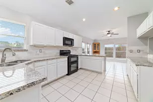 15803 Spruce River Ct, Sugar Land, TX 77498 - Photo 12