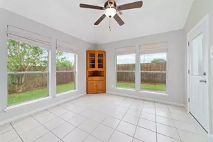 15803 Spruce River Ct, Sugar Land, TX 77498 - Photo 6