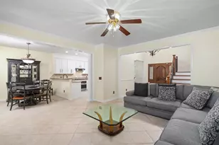 38 E Summer Storm Cir, The Woodlands, TX 77381 - Photo 8