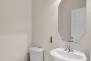 5303 Riverstone Crossing Dr, Sugar Land, TX 77479 - Photo 8