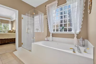 19 Baylark Place, The Woodlands, TX 77382 - Photo 18