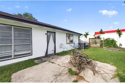 8203 Lone Quail Drive, Houston, TX 77489 - Photo 32