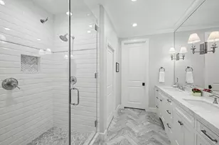 13907 Woodthorpe Ln, Houston, TX 77079 - Photo 16