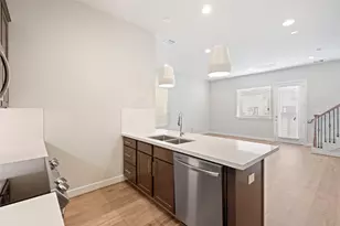 5910 Haring Ln, Houston, TX 77091 - Photo 6