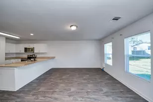 164 Goldenrod, Livingston, TX 77351 - Photo 12