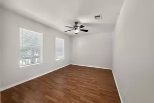 195 Musgrav, Kyle, TX 78640 - Photo 8