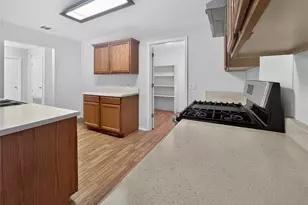 195 Musgrav, Kyle, TX 78640 - Photo 12