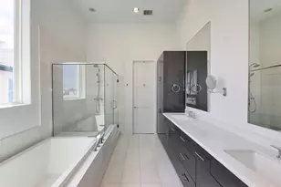 9 N St Charles St, Houston, TX 77003 - Photo 26