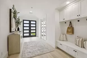 1302 Springrock Ln, Houston, TX 77055 - Photo 2