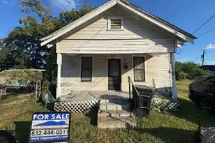 3515 St Charles St, Houston, TX 77004 - Photo 1