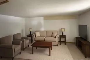 905 Euclid St, Cleburne, TX 76033 - Photo 4