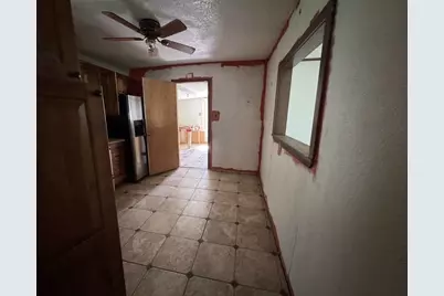 905 Euclid Street, Cleburne, TX 76033 - Photo 6